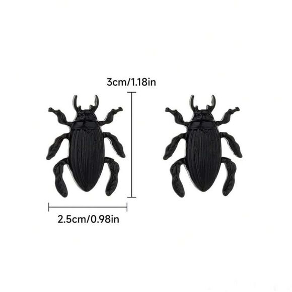 Goth Black Beetle, Engraved detailing, Great Cottagecore, Beetlejuice, N… - Picture 4 of 4